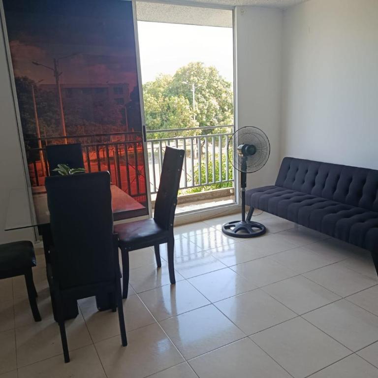Apartamento con Aire y con Ventilador de tres habitaciones - Apartamento de 3 dormitorios - 3