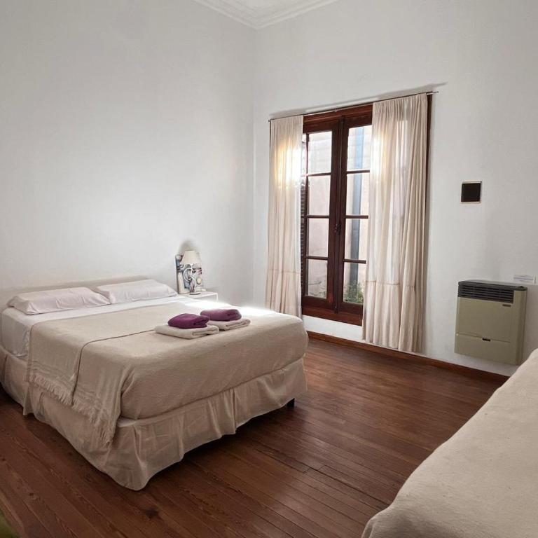 Tranquilidad en Bragado - Four-Bedroom House - 11