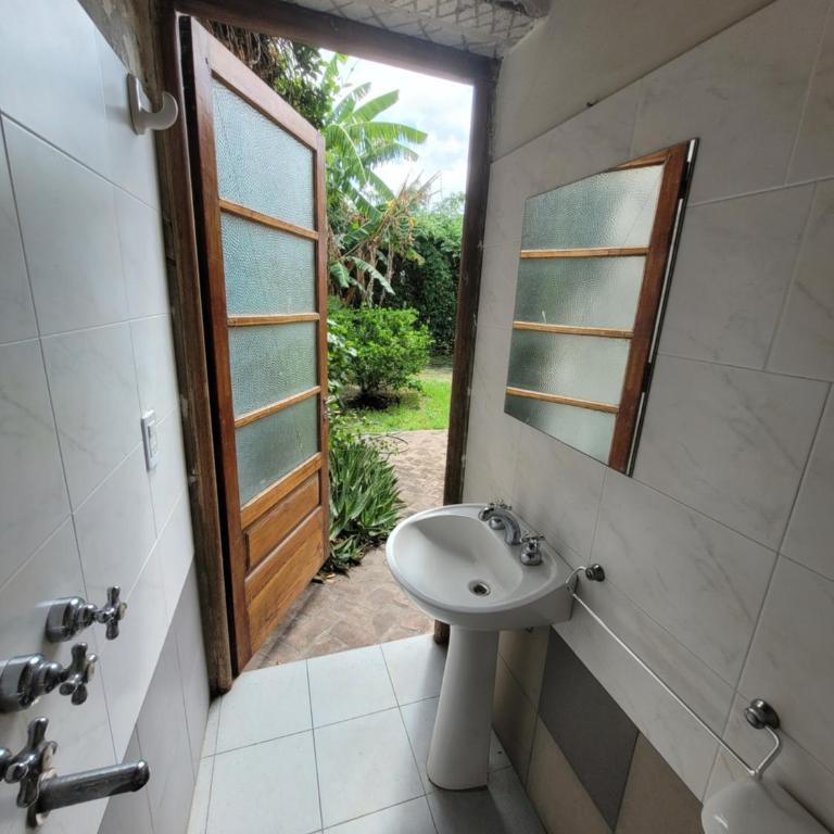 Tranquilidad en Bragado - Four-Bedroom House - 25