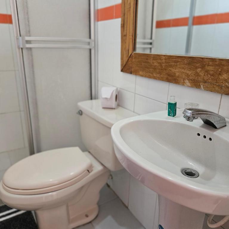 Caribbean Airport Hotel - Standard Single Room - 2