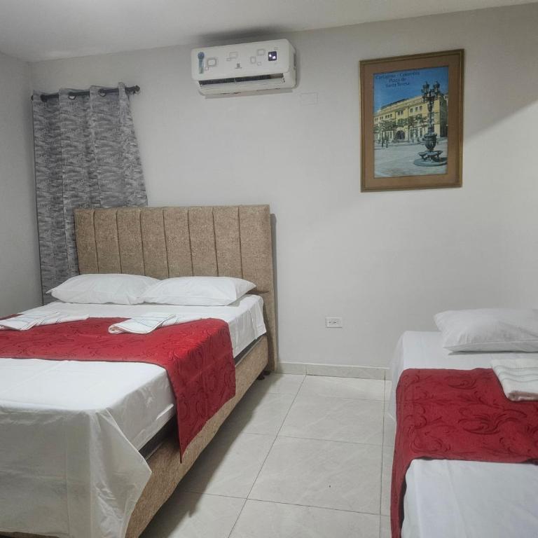 Caribbean Airport Hotel - Standard Triple Room - 3