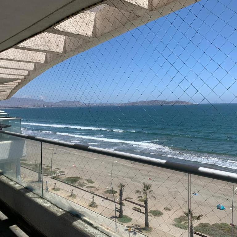 Inmejorable vista Avda del Mar La Serena - Three-Bedroom Apartment - 4