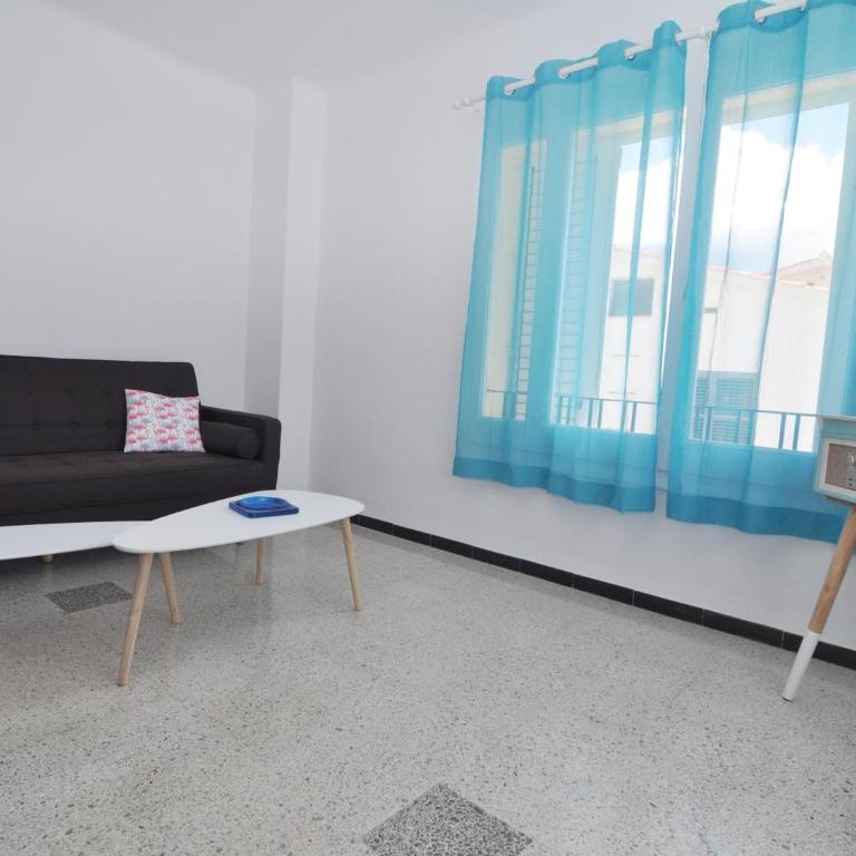 Apartamento Confortable y Moderno en L'Escala, a 600m de la Playa - HISP-7-21 - Apartment - 3