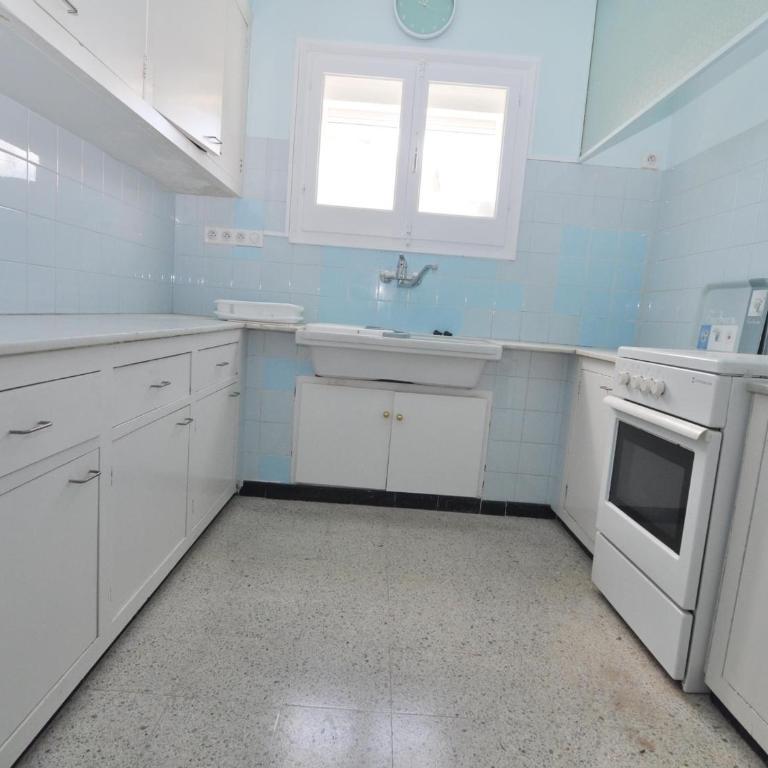 Apartamento Confortable y Moderno en L'Escala, a 600m de la Playa - HISP-7-21 - Apartment - 4