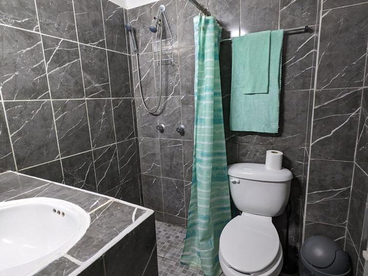 Oceanview Old Town 6 blocks to the beach and Malecon - Apartamento de 2 dormitorios - 13