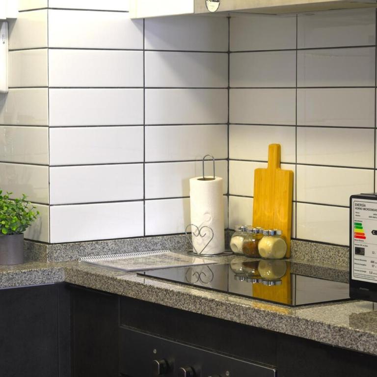 Moderno departamento con estacionamiento privado - Two-Bedroom Apartment - 3