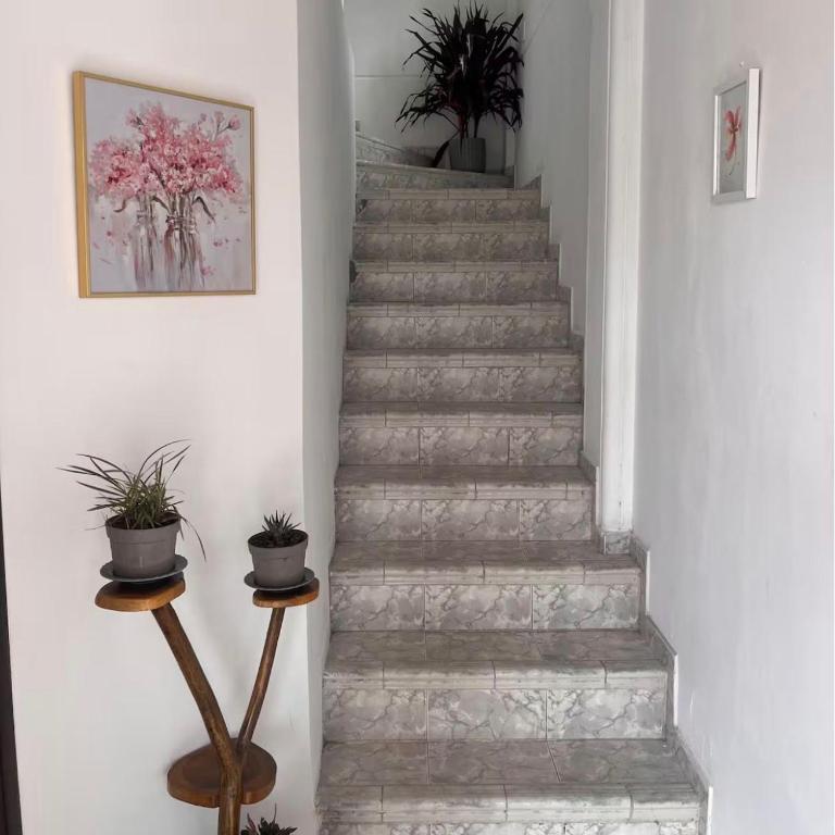 HABITACION MODERNA CON PARQUEO y WIFI - Large Double Room - 11