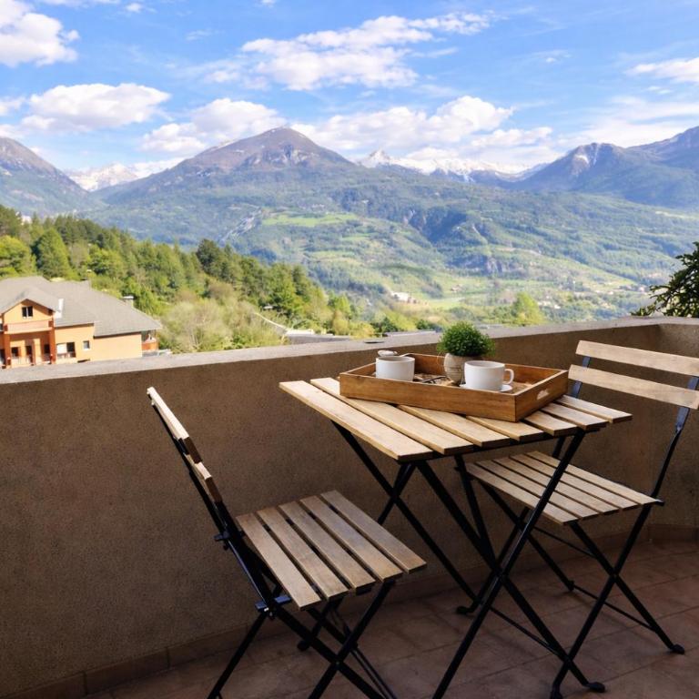 Vue montagne exceptionnelle T2 Cosy avec Balcon proche du lac - Appartement 1 Chambre - 1
