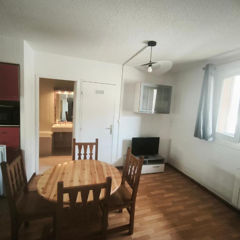 apartment , separate bedroom 23m box velos - Appartement 1 Chambre - 2