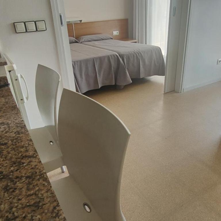 Aparthotel Comtat Sant Jordi - Apartamento Economy de 1 dormitorio (2 adultos + 2 niños de hasta 10 años) - 12
