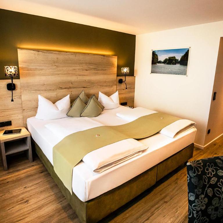 Hotel Isartor - Deluxe Doppelzimmer mit Balkon - 6