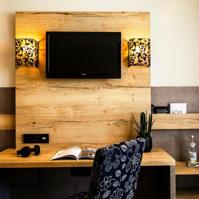 Hotel Isartor - Deluxe Doppelzimmer mit Balkon - 1