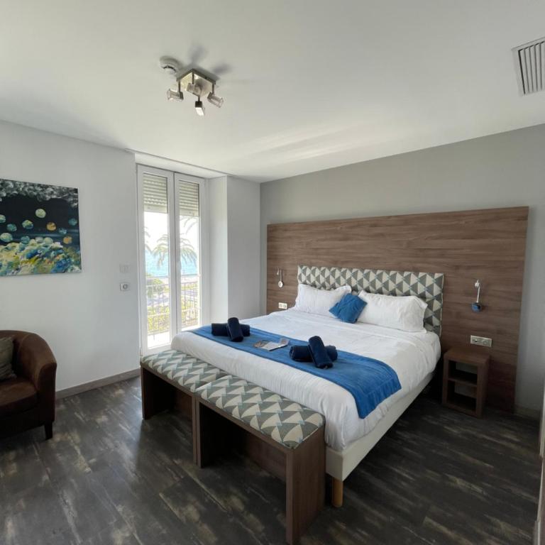 Hotel Flots d'Azur Promenade des Anglais - Chambre Double Privilège avec Balcon - Vue sur Mer - 5