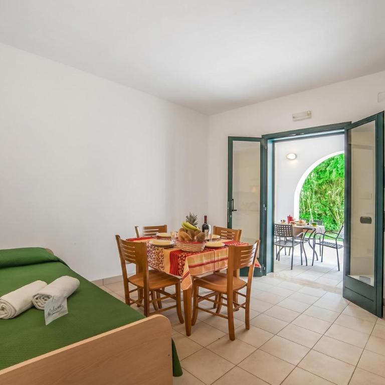 Blumare Resort - One Bedroom Apartment with Garden 1 - 7