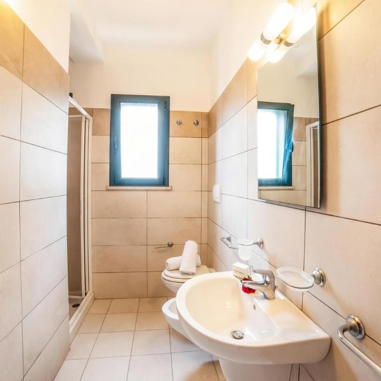 Blumare Resort - One Bedroom Apartment with Garden 2 - 9