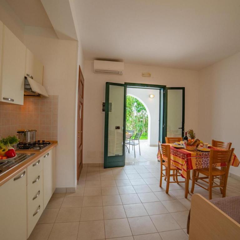 Blumare Resort - One Bedroom Apartment with Garden 8 - 3