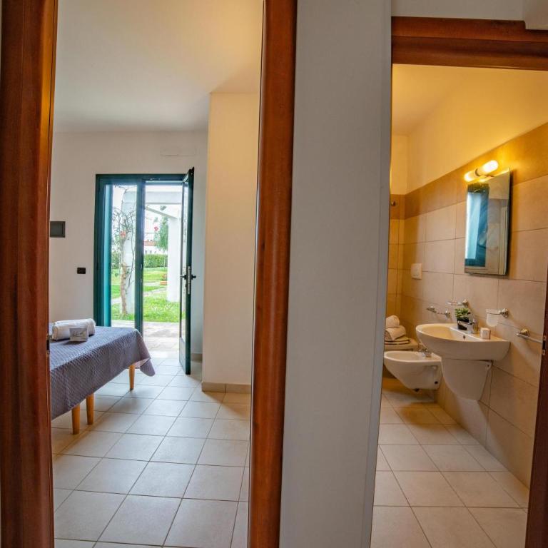 Blumare Resort - One Bedroom Apartment with Garden 8 - 5