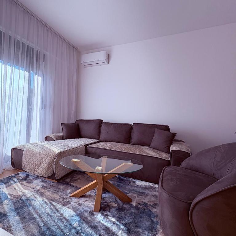 Luxury 2BR Sea View & Garage & Twin Towers Becici - Apartman sa 2 Spavaće Sobe, Terasom i Pogledom na More - 3