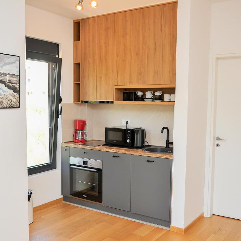 SeaWolf Apartment - One-Bedroom Apartment - 10