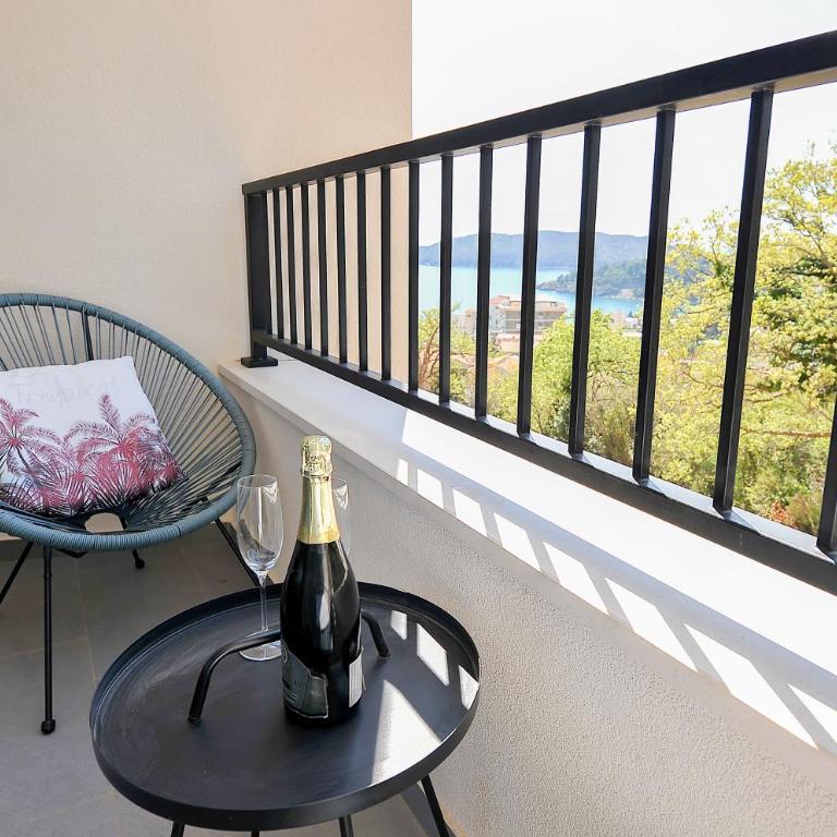 SeaWolf Apartment - One-Bedroom Apartment - 29