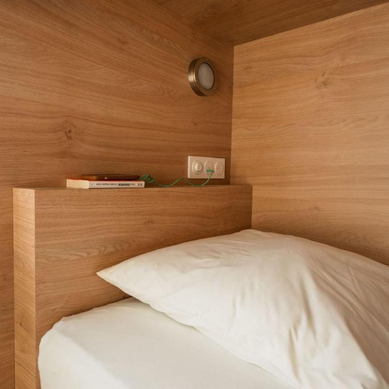 CENTRAL Hostel La Rochelle Centre - Bett im 6-Bett-Schlafsaal (Frauen) - 3