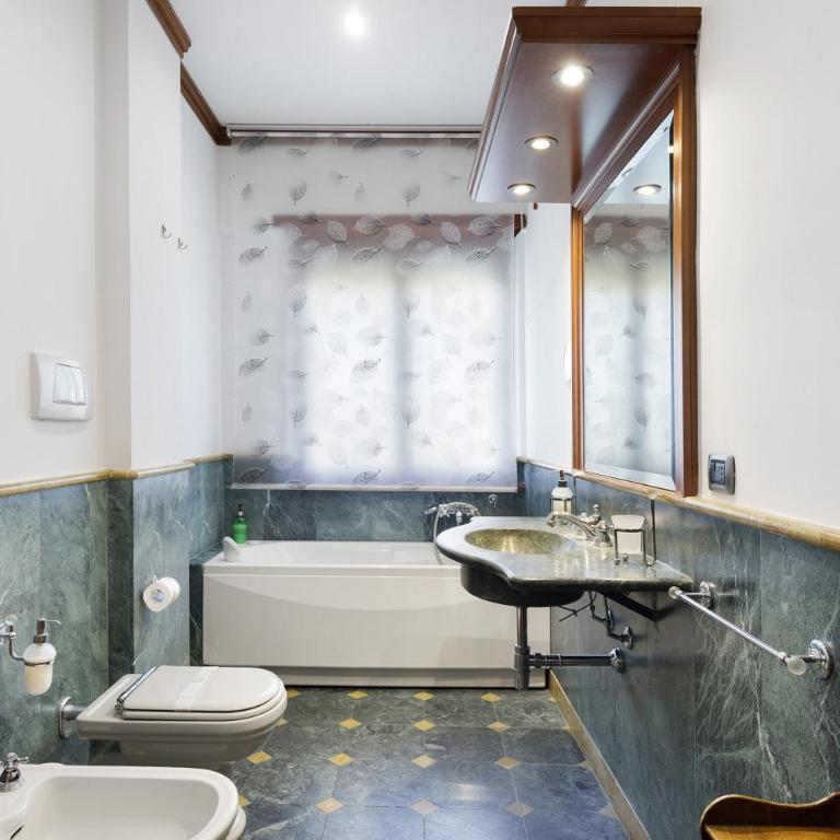 Suite Somalia Roma - Two-Bedroom Deluxe Apartment with Balcony - 23