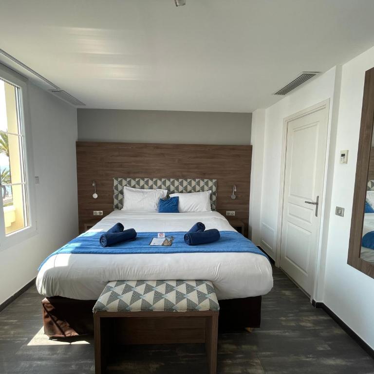 Hotel Flots d'Azur Promenade des Anglais - Chambre Triple Privilège avec Vue sur Mer - 3