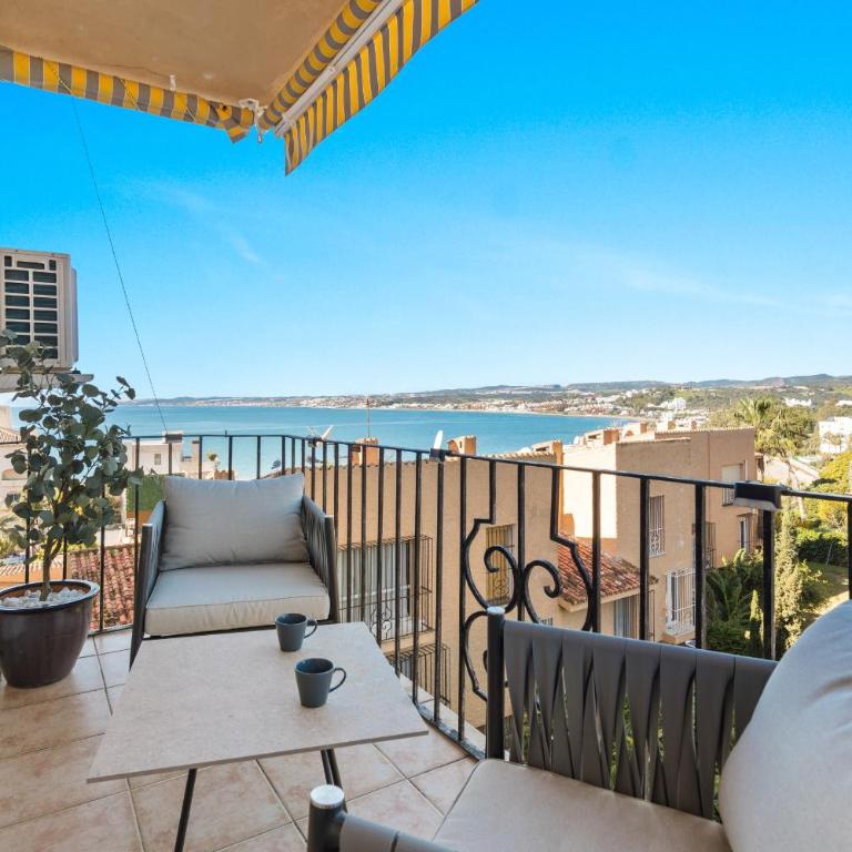 44 Apartment with Sea View near Estepona Marina - Apartamento de 2 dormitorios con vistas al mar - 1