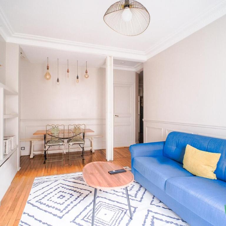 Appart parisien avec balcon – Montmartre - Apartment - 10