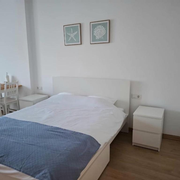 Perfect Base to Explore the country Modern Stay - One-Bedroom Apartment - 7