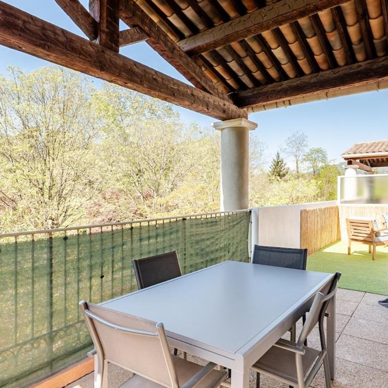 Appartement charmant avec terrasse, village à pied - Apartment mit 2 Schlafzimmern - 6