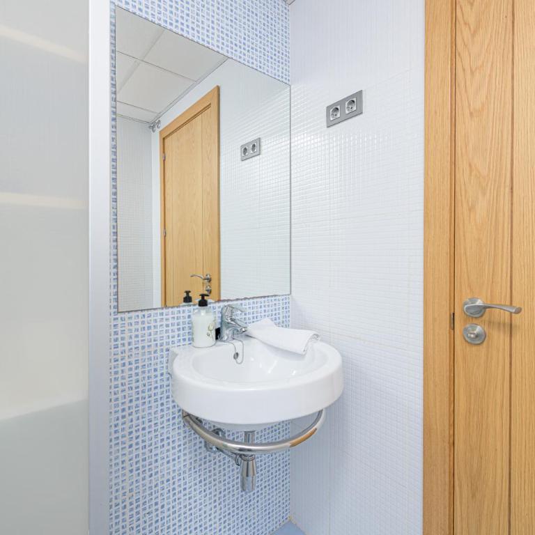 WintowinRentals SkyView Teatinos - Terrace, Bright & Open Views - Two-Bedroom Apartment - 29