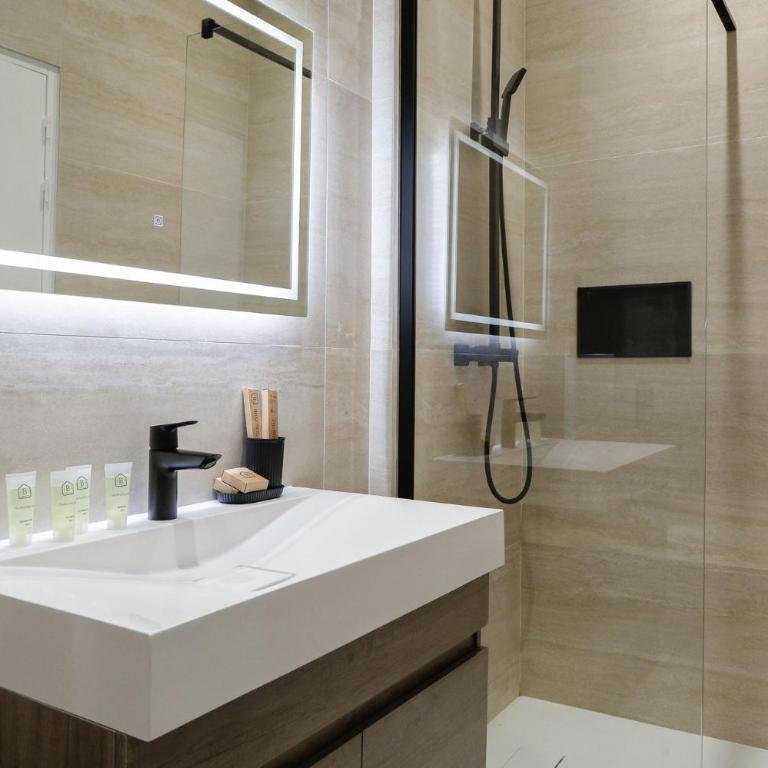 TheBlueStay 265 - Stunning AC Apartment - Appartement - 20