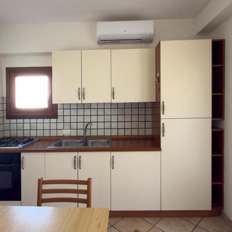 Wave Apartment - The heart of San Teodoro - Apartment - 12