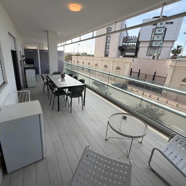Marisabella Suite 11 - Appartamento con 3 Camere da Letto e Vista Porto Turistico - 9