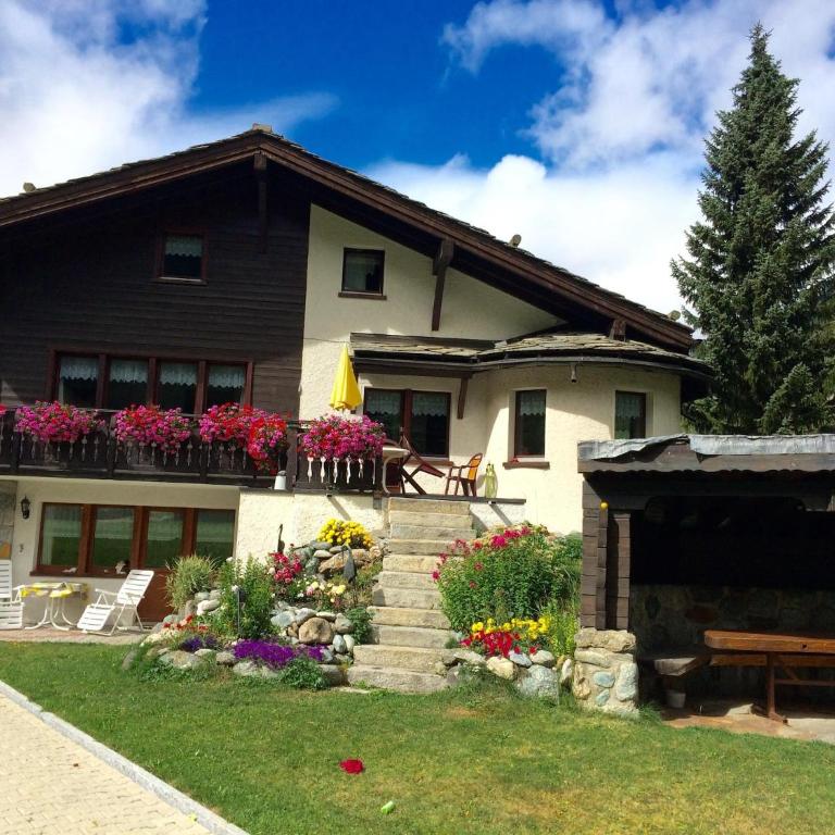 Chalet in Saas Fee near Ski Slopes - Apartment mit 1 Schlafzimmer - 2