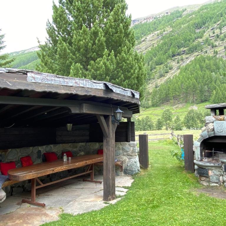 Chalet in Saas Fee near Ski Slopes - Apartment mit 1 Schlafzimmer - 4