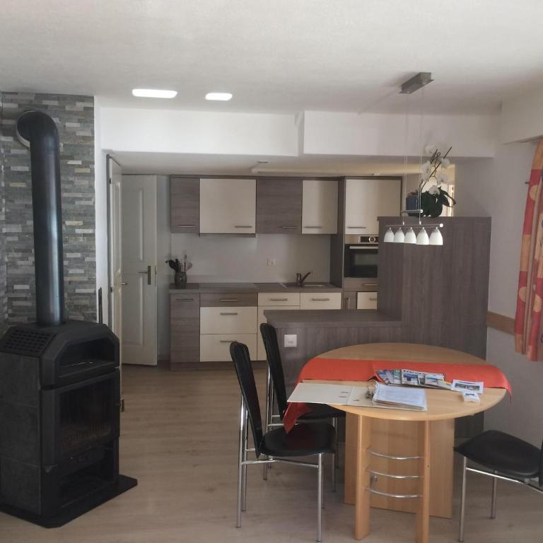 Chalet in Saas Fee near Ski Slopes - Apartment mit 1 Schlafzimmer - 26