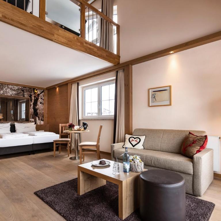 Panoramahotel Oberjoch - Suite mit Whirlpool-Badewanne und Sauna - 7