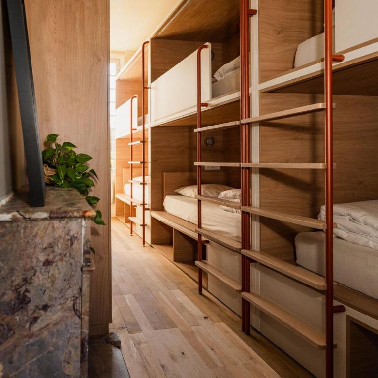 CENTRAL Hostel La Rochelle Centre - Bett im 6-Bett-Schlafsaal (Frauen) - 1