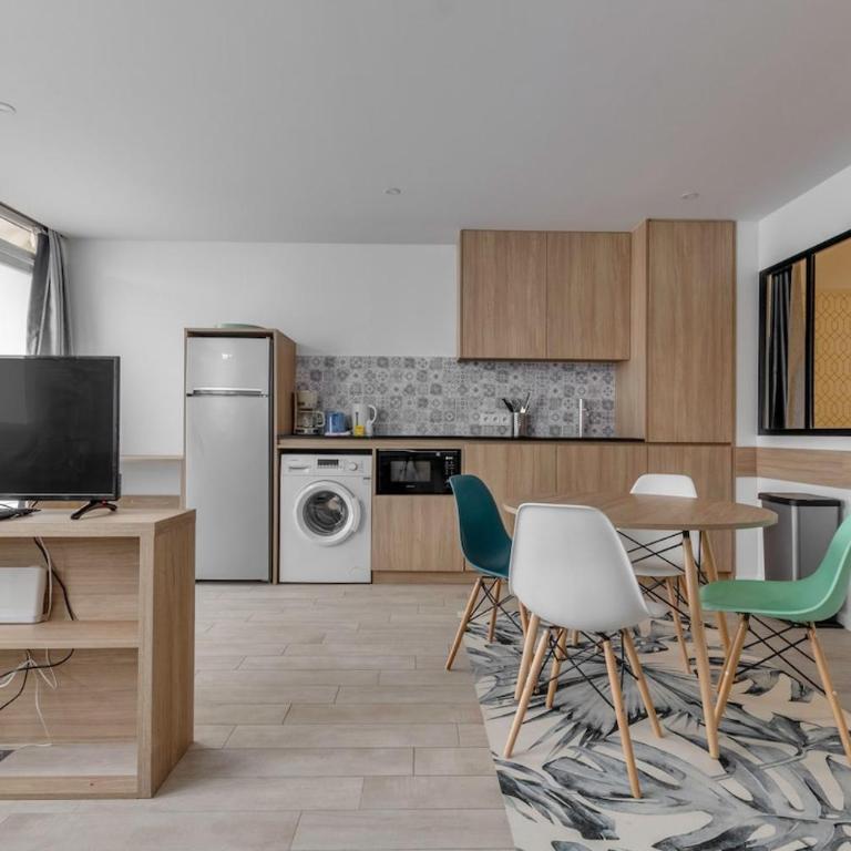 Logement pour 4 Paris Expo P. de Versailles - Appartement Standard - 1