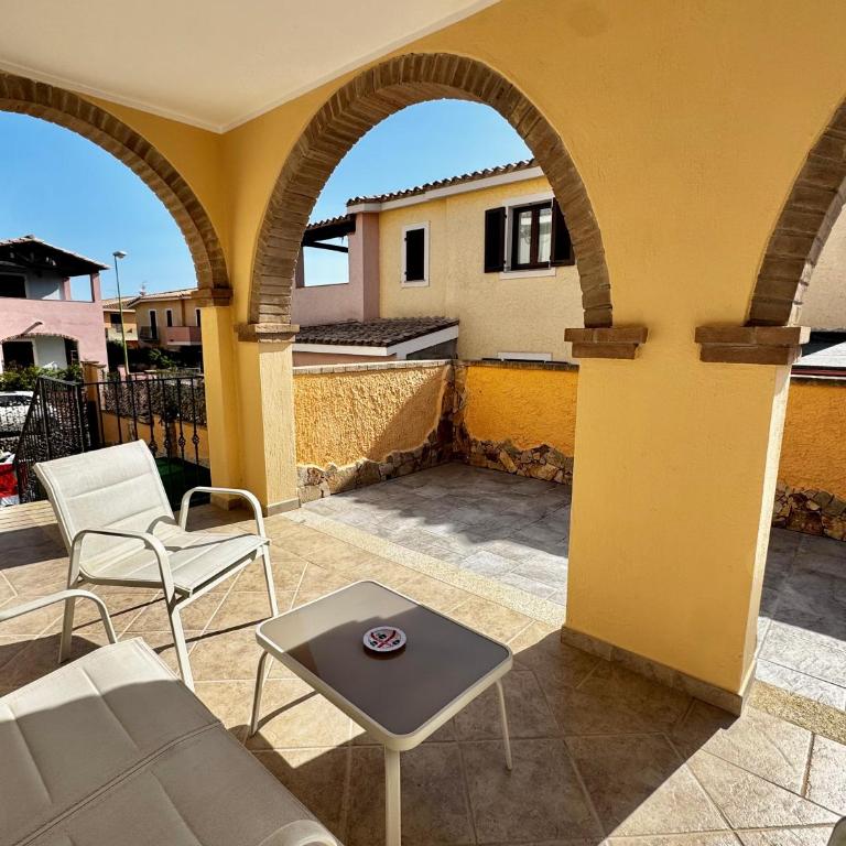Elyas Guest House - Camera Matrimoniale con Patio - 1