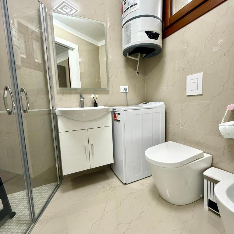 Blu Celeste, Casa Indipendente 6 pax e terrazzo - Three-Bedroom Apartment - 10