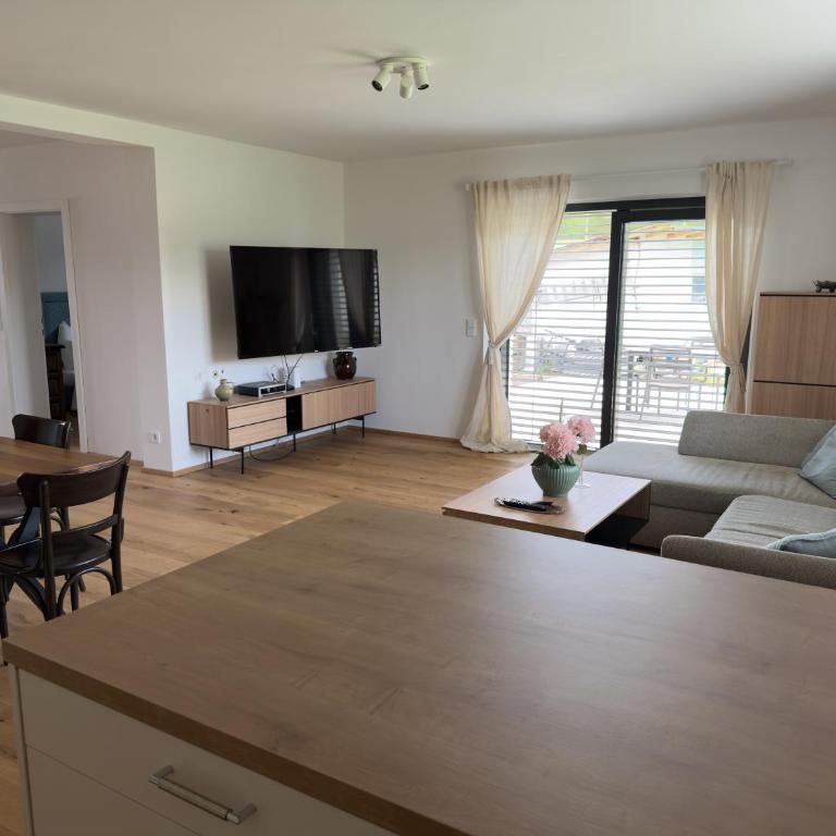 Aussichtsstraße - Wunderschön renoviertes Einfamilienhaus in See- und Stadtnähe - Haus mit 2 Schlafzimmern - 15