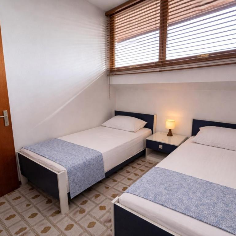 Villa Loris - Appartamento con 2 Camere da Letto - 5