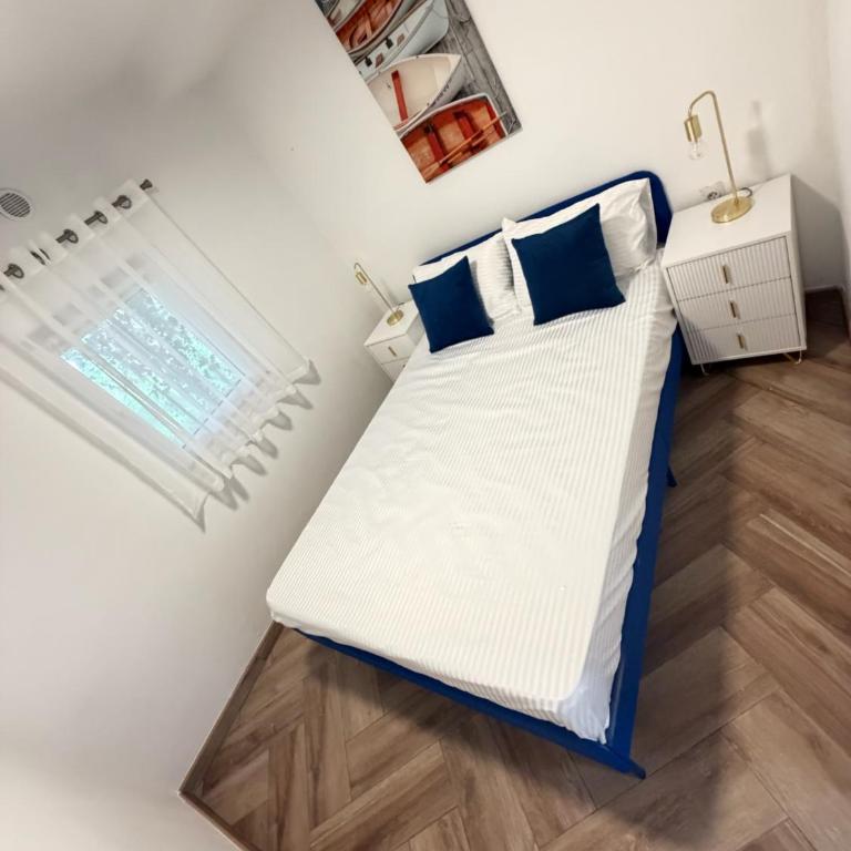 Monte Azzurro - Two-Bedroom Apartment - Oceanfront - 12