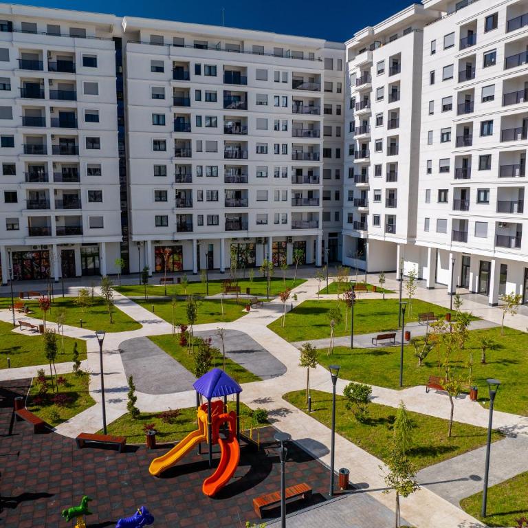 Green Apartments Podgorica With Garage - One-Bedroom Apartment - 17