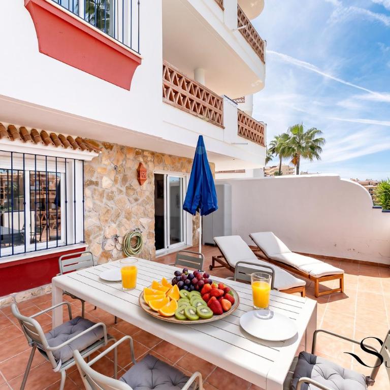 Riviera Paradise, Terrace, Pools & Views REF902 - Apartamento de 2 dormitorios con terraza y vistas al mar - 1