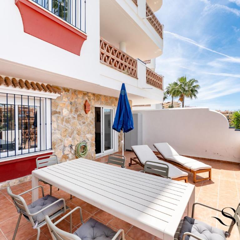 Riviera Paradise, Terrace, Pools & Views REF902 - Apartamento de 2 dormitorios con terraza y vistas al mar - 26