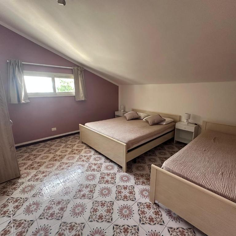Nido Colorato B&B - Camera Familiare con Bagno Privato - 2